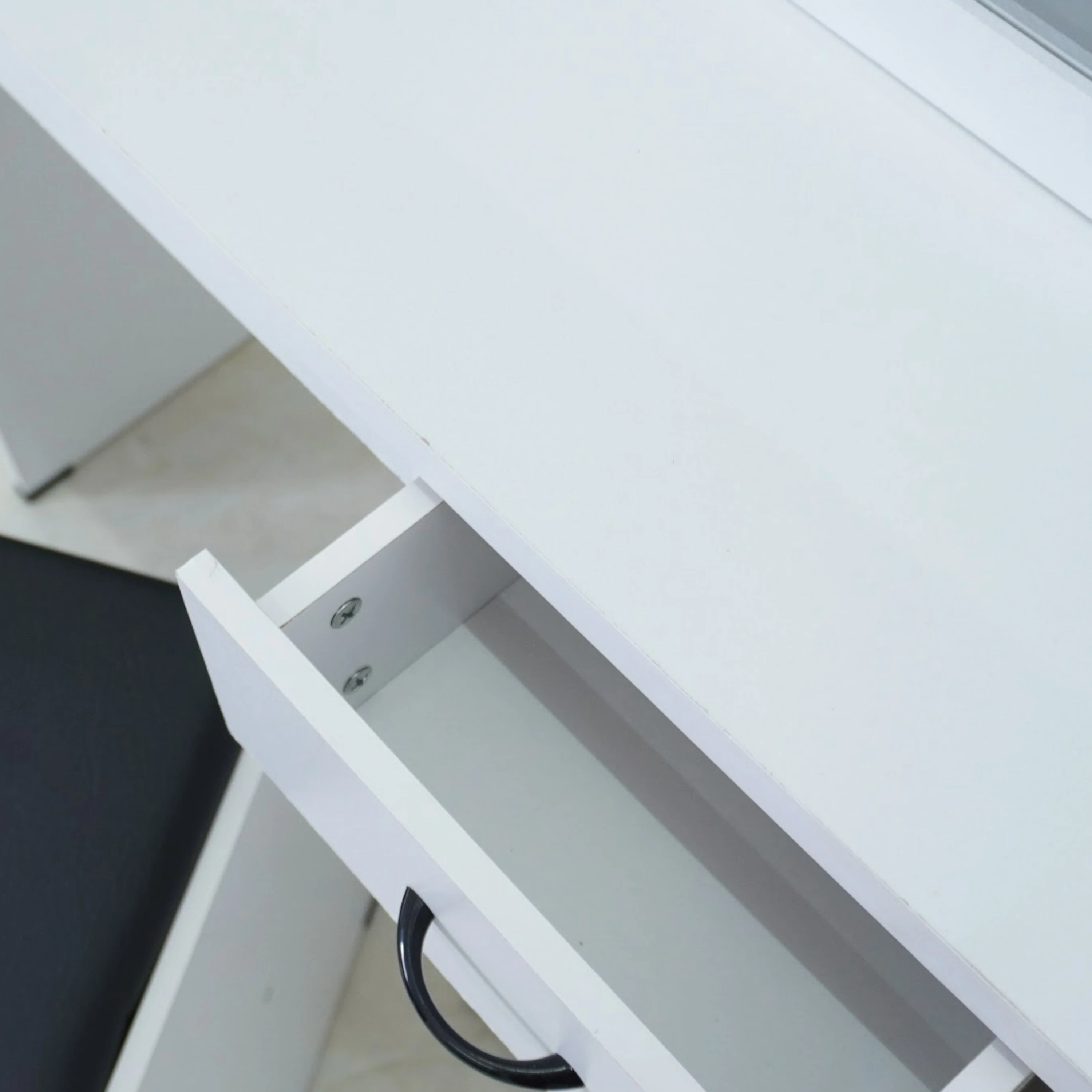 Meja Rias - MRH 805